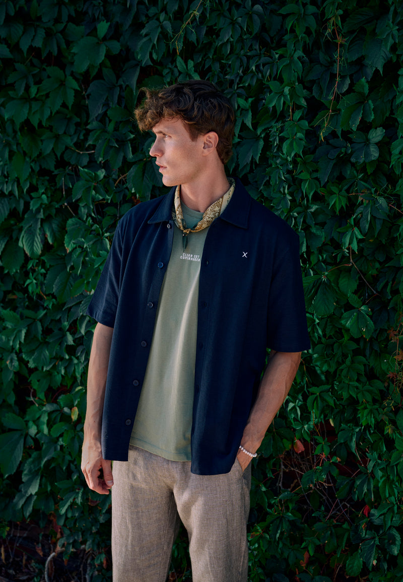Clean Cut Copenhagen CALTON S/S SHIRT Shirts S/S Dark Navy