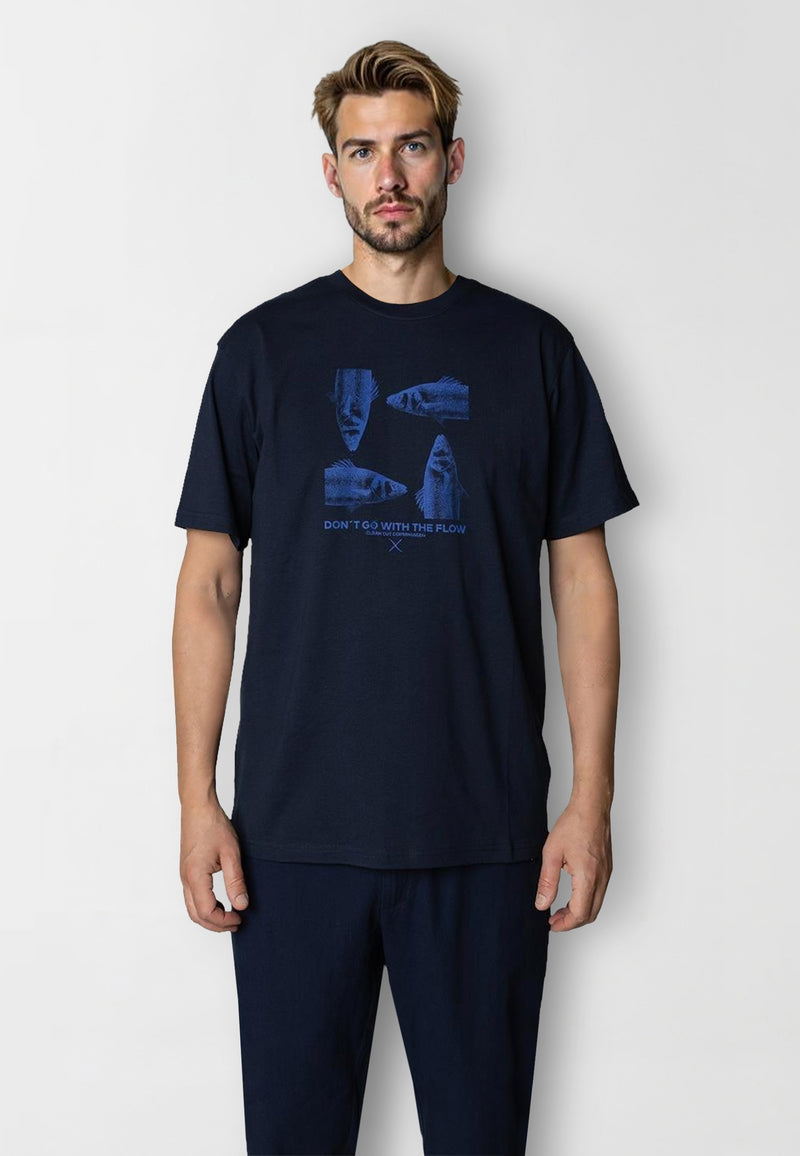 Clean Cut Copenhagen Fish t-shirt T-shirts S/S Navy