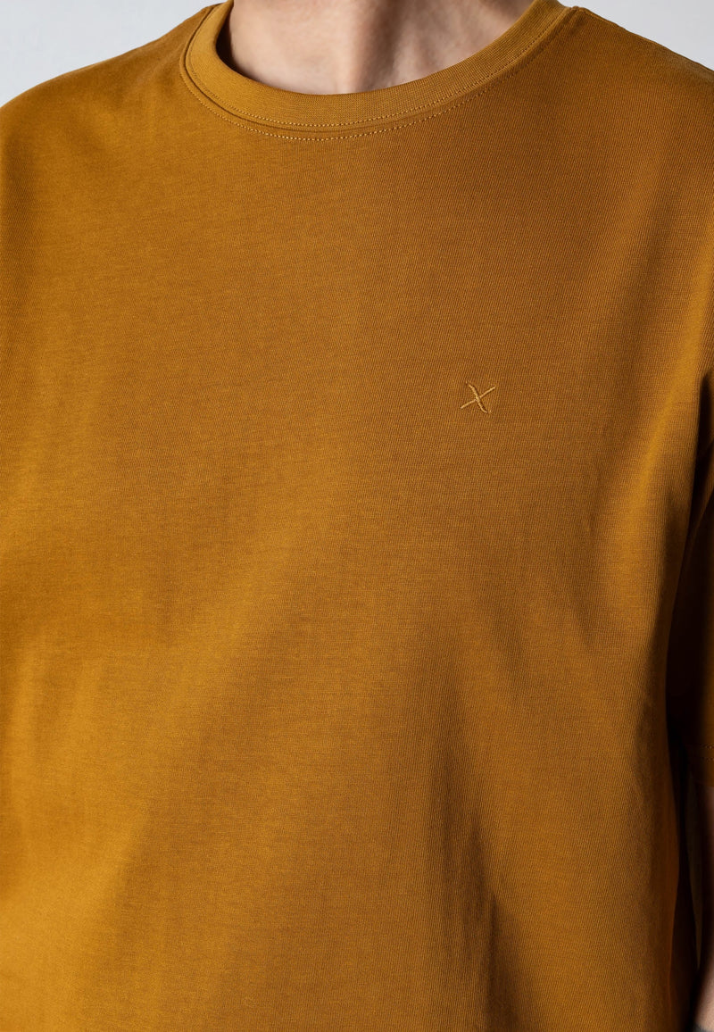 Clean Cut Copenhagen STABLE T-SHIRT T-shirts S/S Gold Brown
