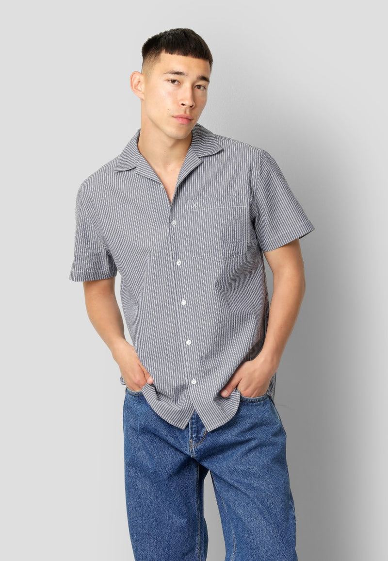 Clean Cut Copenhagen Julius seersucker S/S shirt Shirts S/S Blue striped